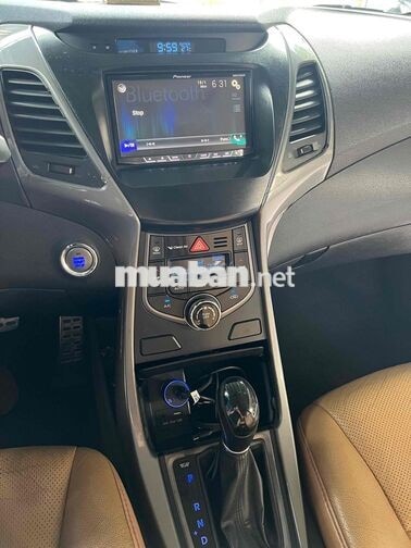 Hyundai Elantra 2014 Trắng 250.000km