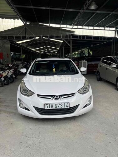 Hyundai Elantra 2014 Trắng 250.000km