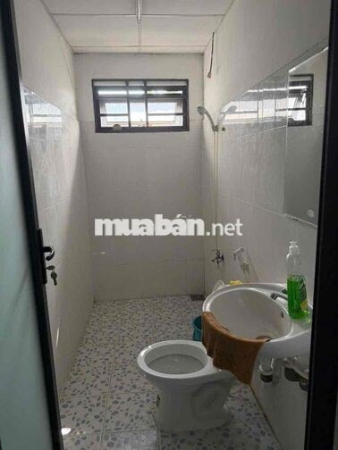 Cho thuê nhà MẶT TIỀN 4x31m TRƯƠNG CÔNG ĐỊNH - ÂU CƠ Tân phú 22triệu