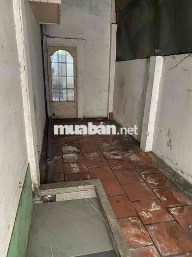 CHO THUÊ MB 100m2 tự do setup Đường Tải Bự gần ga Metro