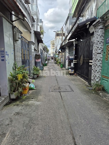 Bán nhà đúc 2 lầu, số 267/21 Trương Thị Hoa, P.Tân Thới Hiệp, giá 4 tỷ