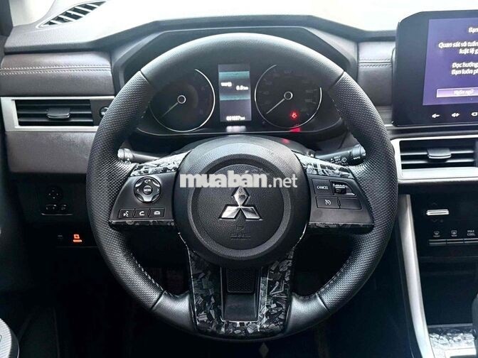 Mitsubishi Xpander Premium 2023 Trắng