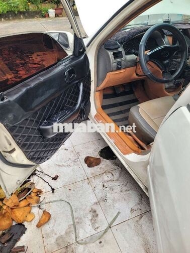 Toyota Corolla 1.3 Số sàn 1999 Trắng