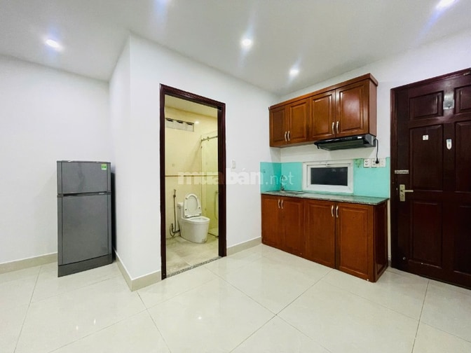 Căn hộ dịch vụ tại 114B Bạch Đằng, P2, Tân Bình; 50m2; nội thất đẹp