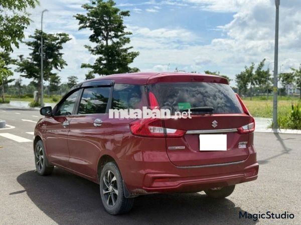 Suzuki Ertiga 7 chỗ màu Đỏ