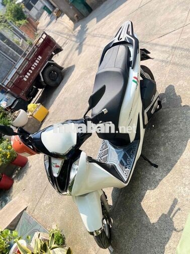 Honda SH 160i ABS 2024 Trắng - Đen 15.000 km