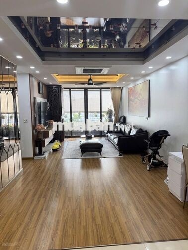 Căn góc 130m² Đông Nam - Nam cửa chính Tây Bắc