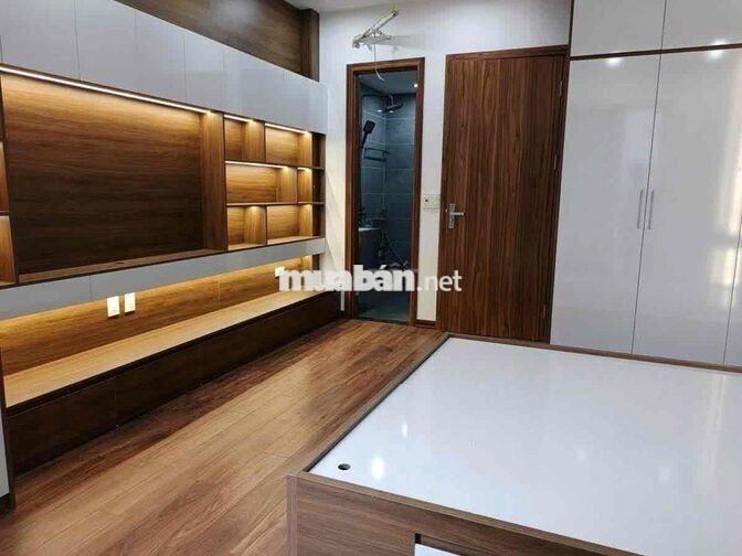 Cho thuê nhà nguyên căn phố Vân Đồn 3 phòng ngủ full nội thất giá 8 tr