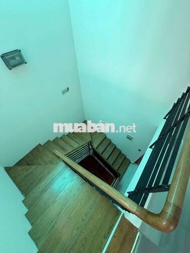 Biệt Thự 1 Trệt 3 Lầu 5PN 7x20m Mặt Tiền Đường Số 40 Tân Phong