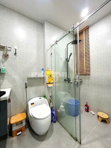MT 137A Dương Văn Dương 4x16,15m nhà đẹp 1 lầu đường 16m có lề KD tốt