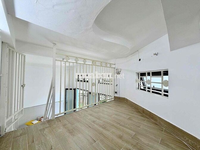 Căn Hộ DUPLEX BAN CÔNG RỘNG 30M2 - SIÊU THOÁNG - NGAY NGÃ TƯ BỐN XÃ🌟