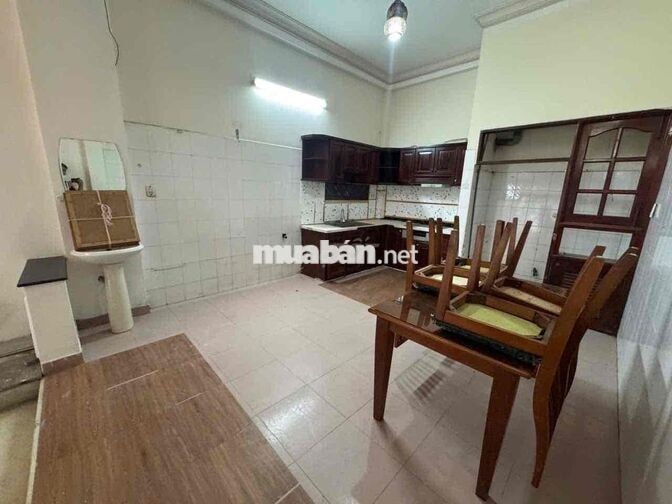 Nguyên căn hxt 4*18 Hoàng Hoà Thám, 3pn 3wc ( 1trệt 2lầu sth ), T Bình