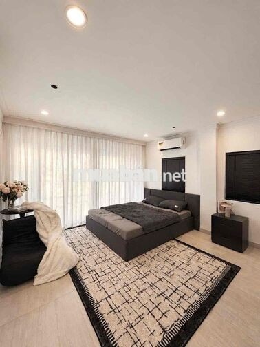Tôn Thất Tùng • Sát MT • Hẻm xe hơi • 3 Tầng • 3 pn