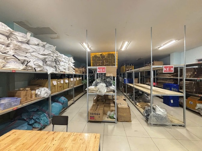 NHÀ XƯỞNG Ở ĐƯỜNG DT743. BÌNH HÒA . THUẬN AN. BD. DT3246M2. GIÁ 76 TỶ