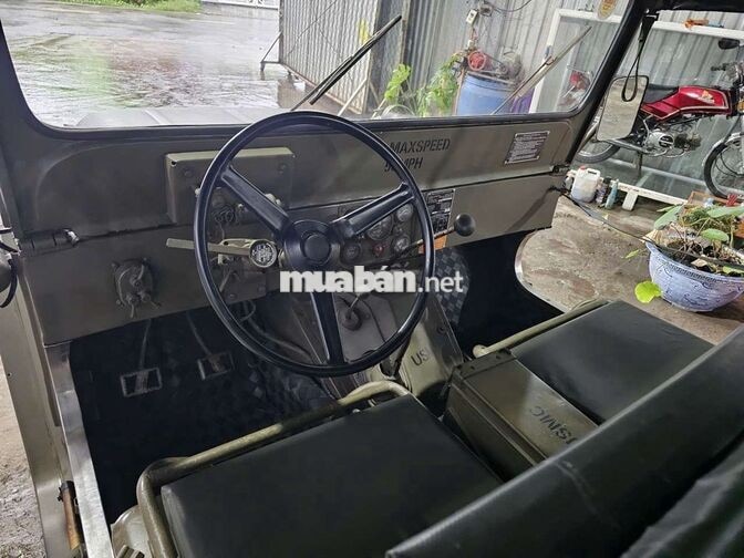 Jeep M151 A2 Xanh rêu Số sàn