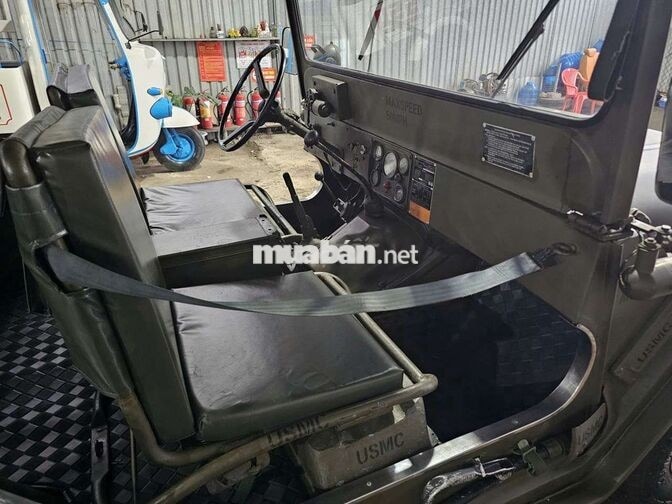 Jeep M151 A2 Xanh rêu Số sàn