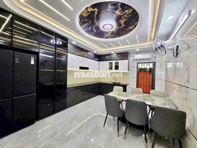 Cho Thuê Nhà Đẹp Có Thang Máy Full Nội Thất Bình Tân