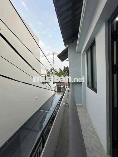 CHỈ 2.35 TỶ  – SỔ HỒNG RIÊNG 🏡 NHÀ 2 TẦNG – CÁCH MẶT TIỀN 2 CĂN