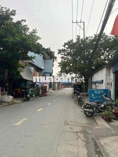 CHỈ 2.35 TỶ  – SỔ HỒNG RIÊNG 🏡 NHÀ 2 TẦNG – CÁCH MẶT TIỀN 2 CĂN