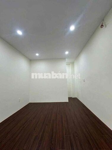 CHỈ 2.35 TỶ  – SỔ HỒNG RIÊNG 🏡 NHÀ 2 TẦNG – CÁCH MẶT TIỀN 2 CĂN