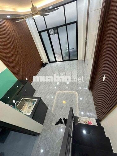 CHỈ 2.35 TỶ  – SỔ HỒNG RIÊNG 🏡 NHÀ 2 TẦNG – CÁCH MẶT TIỀN 2 CĂN