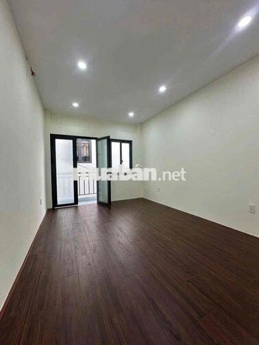 CHỈ 2.35 TỶ  – SỔ HỒNG RIÊNG 🏡 NHÀ 2 TẦNG – CÁCH MẶT TIỀN 2 CĂN