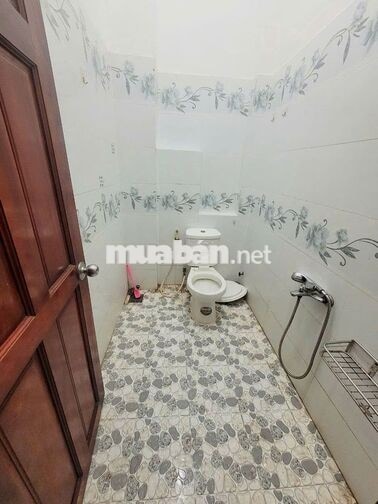 Cho thuê nhà 2 phòng ngủ hẻm Hồ Bún Xáng