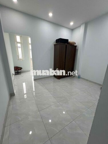 Cho thuê nhà hẻm xe tải khu Nguyễn sơn 4.1x20m 3 lầu 4pn 5wc 15tr