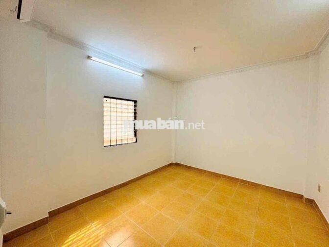 Nhà Quận Phú Nhuận 1trệt 1lầu hẻm Hoàng Diệu ( 2pn 2wc )