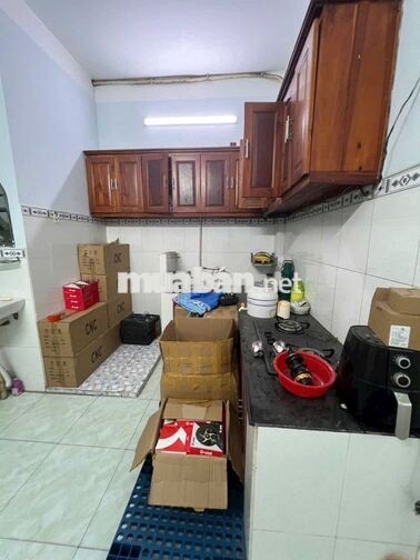 CHO THUÊ NHÀ ĐƯỜNG VĂN CAO PHƯỜNG PHÚ THỌ HOÀ HẺM 🚗 . ĐÚC 2,5 T