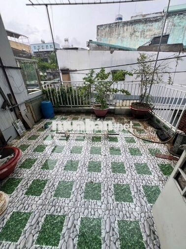 CHO THUÊ NHÀ ĐƯỜNG VĂN CAO PHƯỜNG PHÚ THỌ HOÀ HẺM 🚗 . ĐÚC 2,5 T