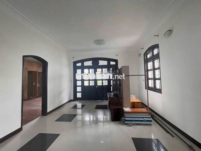 CHO THUÊ BIỆT THỰ 1073/6 CMT8, QTB – 16X16M, CÓ HẦM, GIÁ 75TR