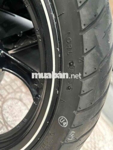 Yamaha Luvias GTX 3000 km Đỏ đen