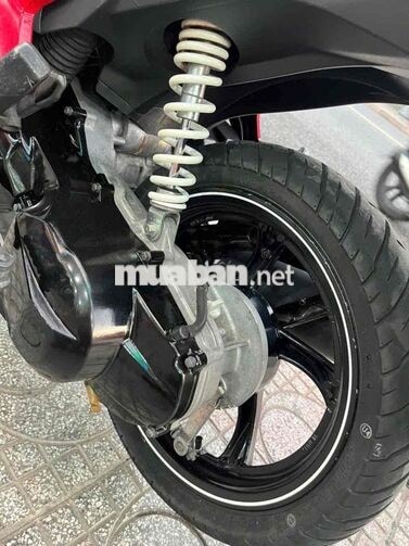Yamaha Luvias GTX 3000 km Đỏ đen