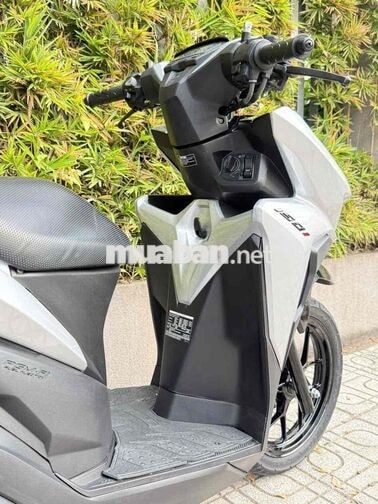 Vario 150 Bạc Porsche ( nợ xấu đưa trước 18 nhận