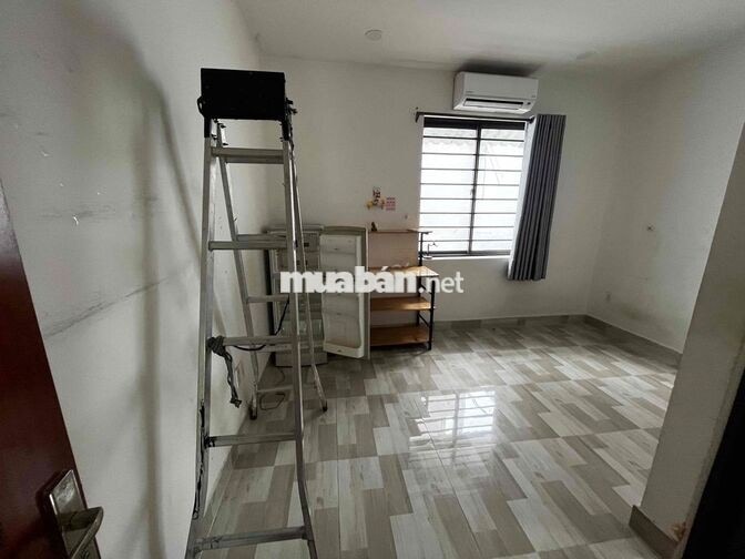 Cho  nữ thuê phòng gần Đh Văn Lang cs3
