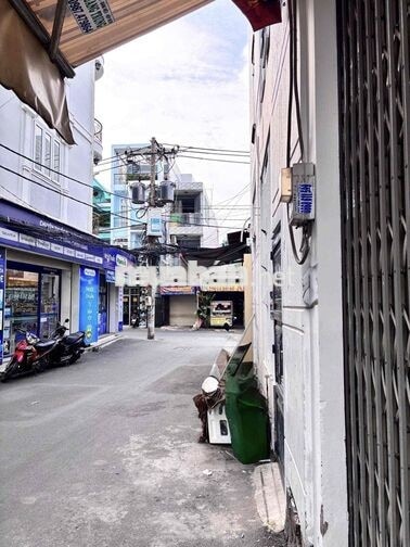 MẶT BẰNG CÓ GÁC Ở LẠI - HẺM Ô TÔ - ĐIỆN NƯỚC NHÀ NƯỚC