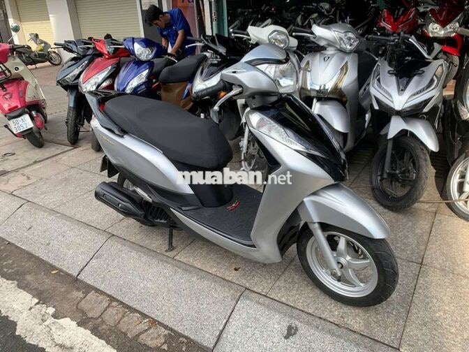 Honda Lead FI 2016 Bạc