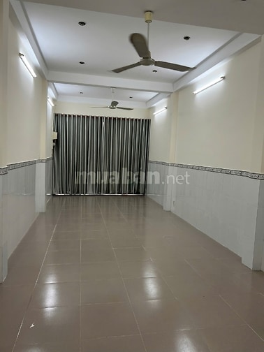 Nhà cho thuê nguyên căn 856/4 Quang Trung, Gò Vấp, đối diện Mercedes