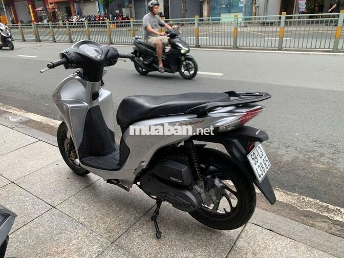 Honda Vision 2023 Bạc 90%