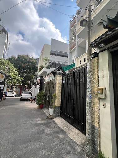 Nhà cho thuê nguyên căn 856/4 Quang Trung, Gò Vấp, đối diện Mercedes