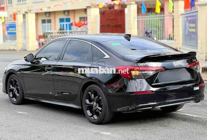 Honda Civic 2023 gen 11 G 1.5Turbo Đen, xe zin