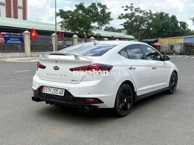 Hyundai Elantra 2019 Sport 1.6Turbo Trắng xe zin