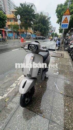 Piaggio Vespa 50cc 2026 Xám Đã sử dụng