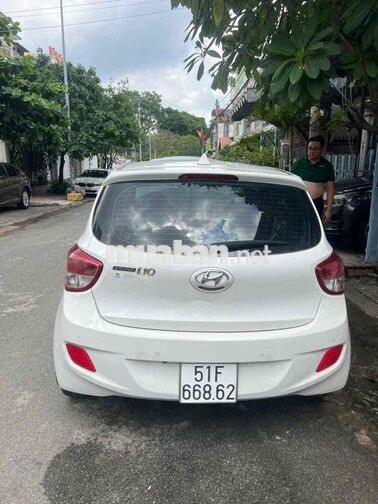 Hyundai Grand i10 5 chỗ màu Trắng