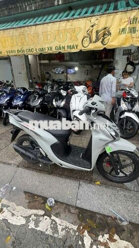 Honda Vision Cao cấp 2025 Xám Mới 90%