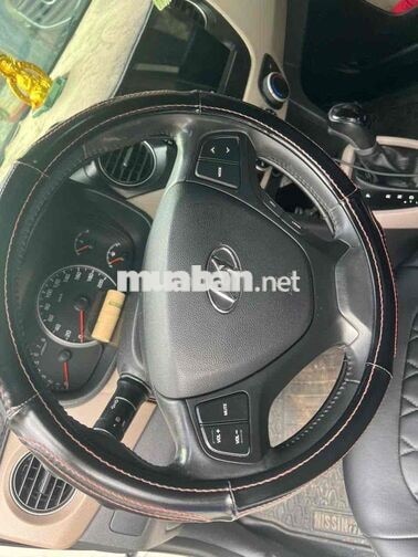 Hyundai Grand i10 5 chỗ màu Trắng