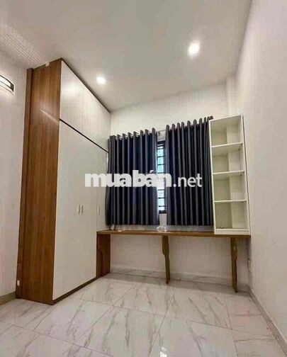 Nguyên căn hxt Phạm Văn Đồng, full nội thất ( 1trệt 2lầu sth )