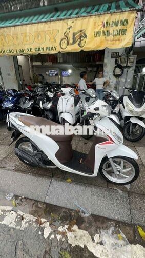 Honda Vision 2020 Smartkey Trắng