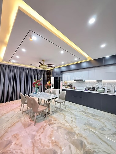 Bán nhà Trúc Bạch, 5 tầng, nội thất Châu Âu, nhà đẹp, gần hồ, ở luôn